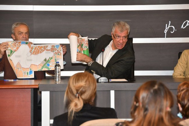 İzmir Narlıdere'de "Kentsel Dönüşüm" gündem oldu