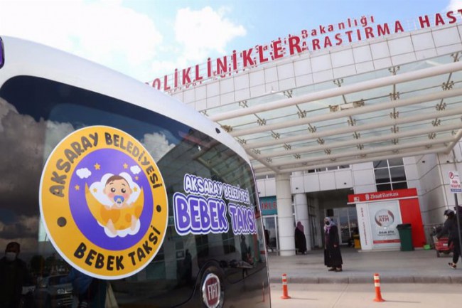 Aksaray Belediyesi'nde bebek taksi hizmeti veriyor