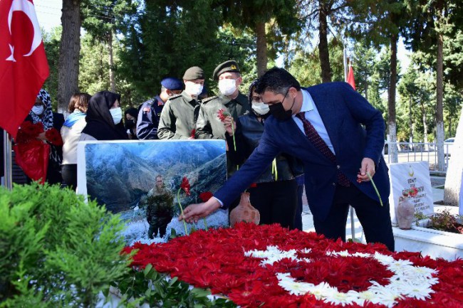 İzmir Aliağa, Şehit Oğuz Özgür Çevik'i andı