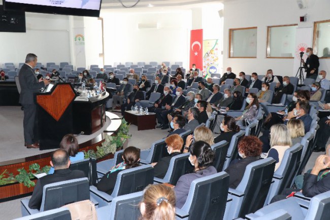 İzmir'de organik tarım sektörü konuşuldu