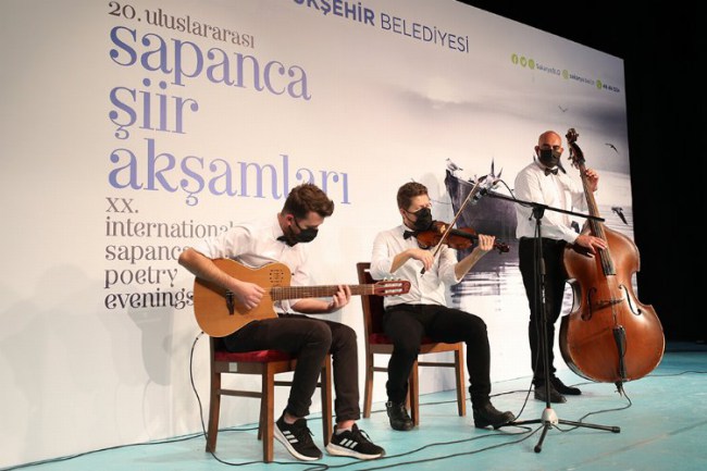 Sakarya Sapanca'da şiir dolu gece