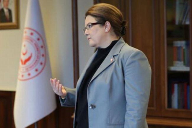 Bakan Yanık: "Finansal Okuryazarlık'ta 150 bin kadına ulaşıldı"