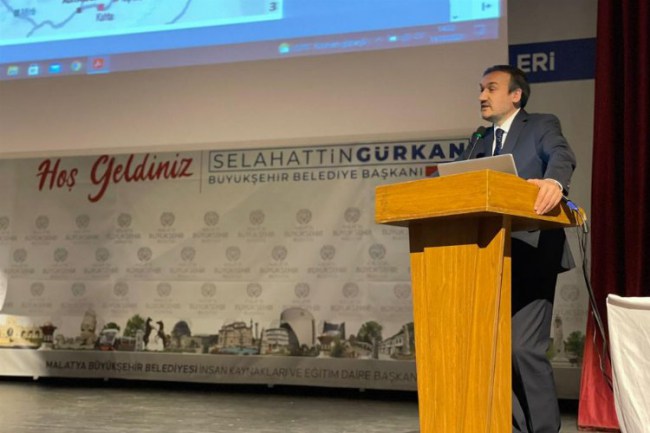 Malatya Büyükşehir'den personeline eğitim semineri