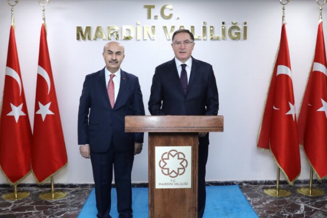 Kamu Başdenetçisi Şeref Malkoç Mardin'de