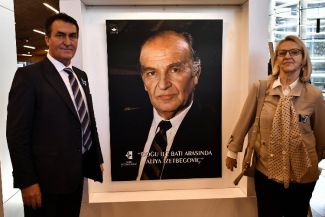 Bursa Osmangazi'de Bilge Kral anısına sergi