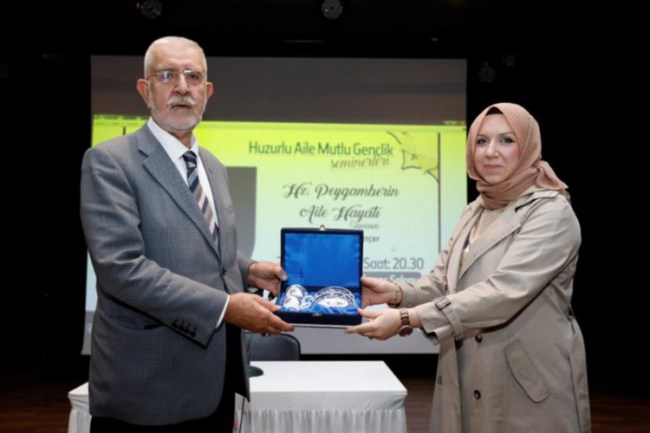 Bursa İnegöl' de "Hz. Peygamberin Aile Hayatı" semineri