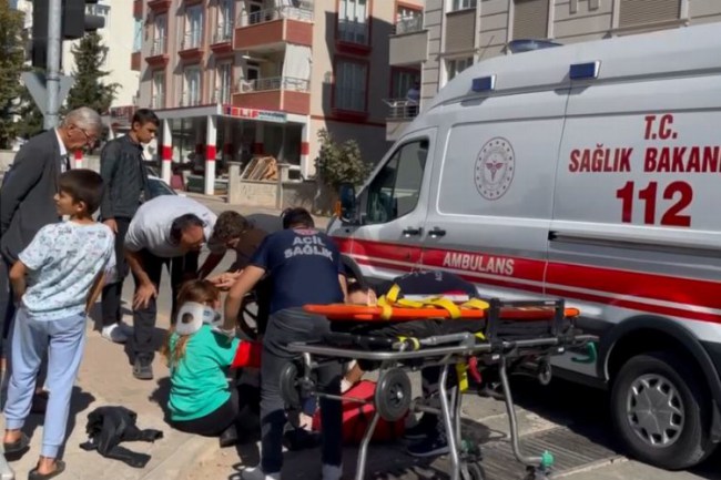 Adıyaman'da ışık ihlali yaralamalı kazaya neden oldu