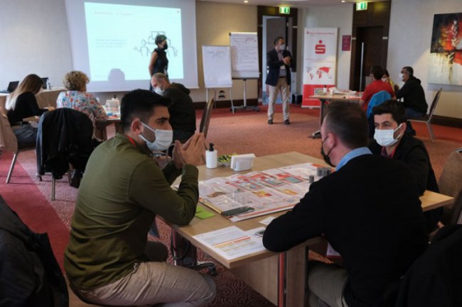 Bursalı eğitmenlere 'İş Oyunları' eğitimi