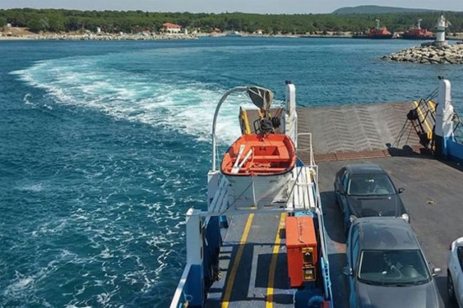 Çanakkale'de deniz ulaşımına fırtına engeli