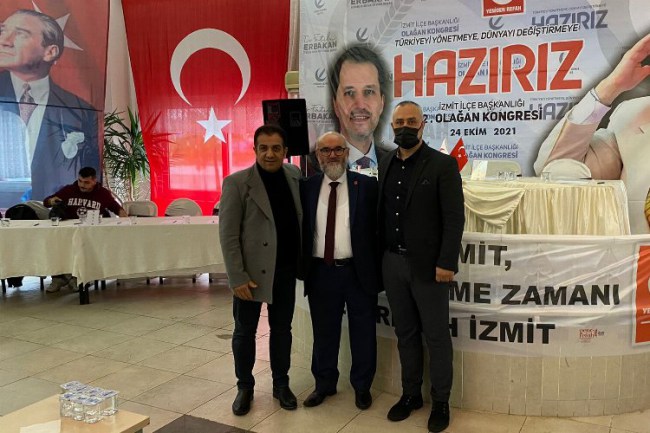 İzmit Belediyesi'nden Yeni Refah Partisine destek