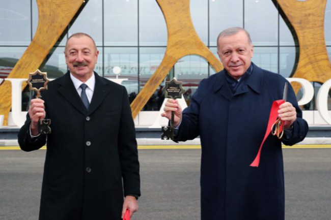 Cumhurbaşkanı Erdoğan, Azerbaycan'da Fuzuli'yi açtı