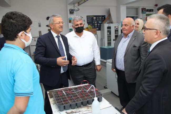 Niğde Valisi Şimşek, iş insanlarına yatırım çağrısı yaptı