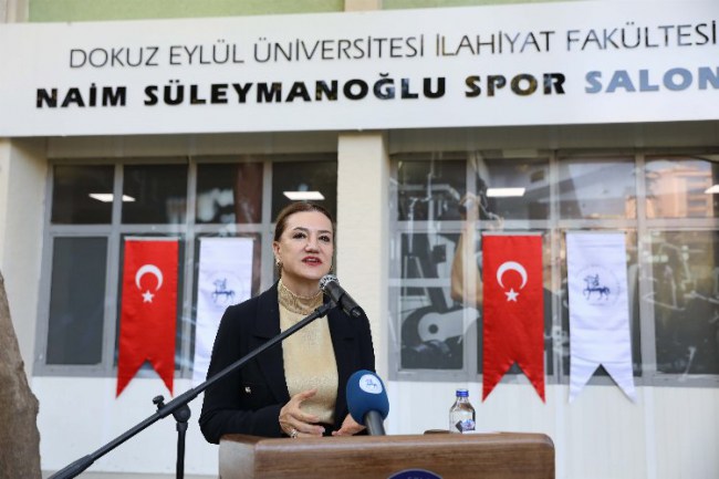 İzmir DEÜ'de Naim Süleymanoğlu Spor Salonu açıldı