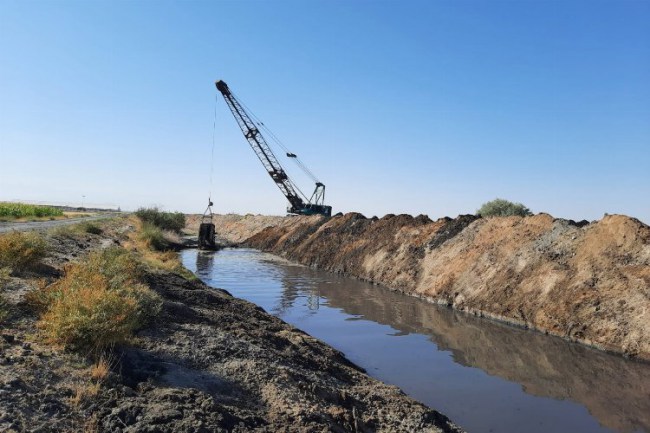 Niğde'de köylüler valilikten temizlik istedi
