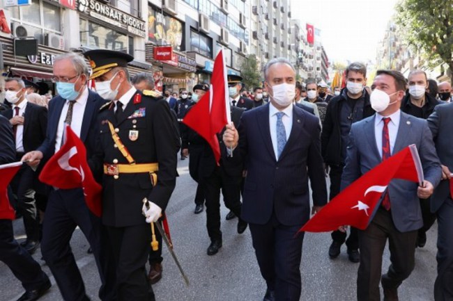 Bursa'da Cumhuriyet Bayramı coşkusu