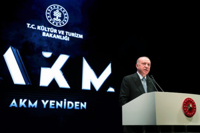 İstanbul yeni AKM'ye kavuştu