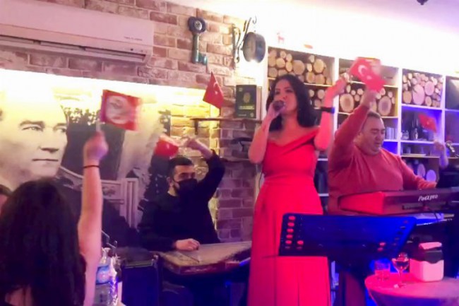 Bursa Salaş Meyhane'de Cumhuriyet coşkusu