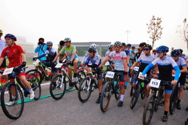 Sakarya'da kıran kırana bisiklet yarışı