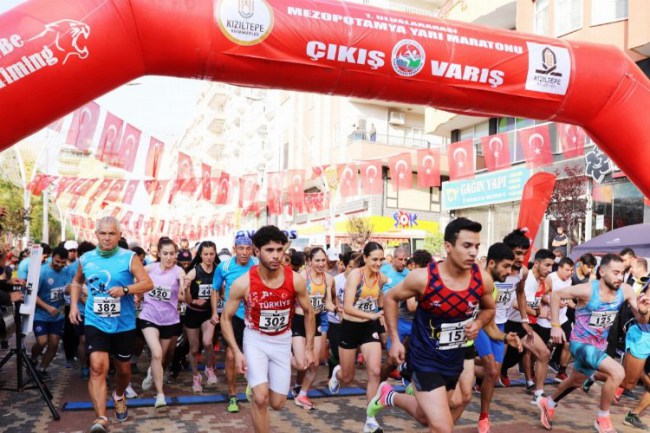 Mardin'de 1.Uluslararası Mezopotamya Yarı Maraton Koşusu heyecanı