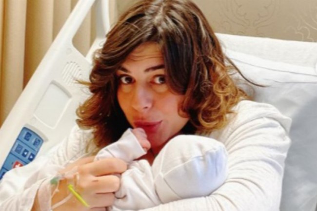 Çok Güzel Hareketler Bunlar ile tanınan Ayça Erturan anne oldu