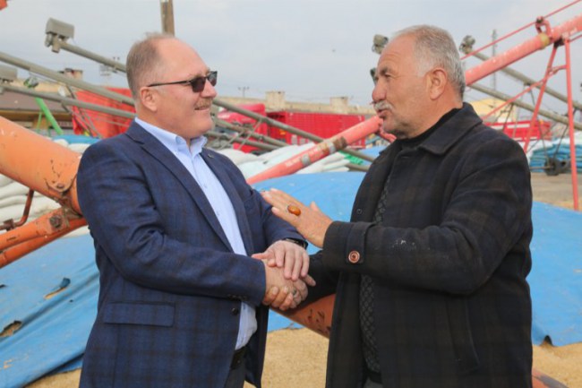 Sivas Belediye Başkanı Bilgin, esnafla bir araya geldi