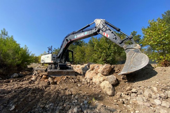 Manisa'da derelerde menfez çalışması