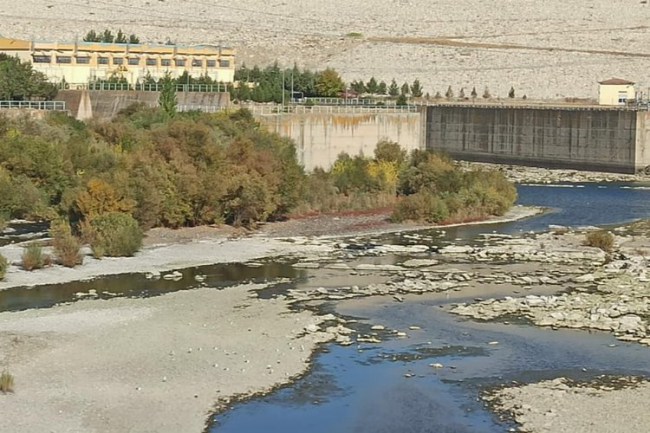 Batman'da barajda su seviyesi dip yaptı
