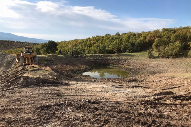 Manisa Demirci'de 2 gölet temizlendi
