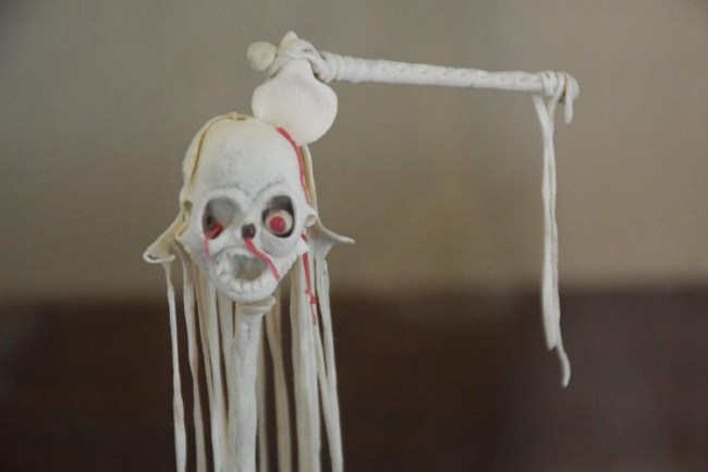 Didim'de çiğnenmiş atık sakızlardan heykeller yapıldı