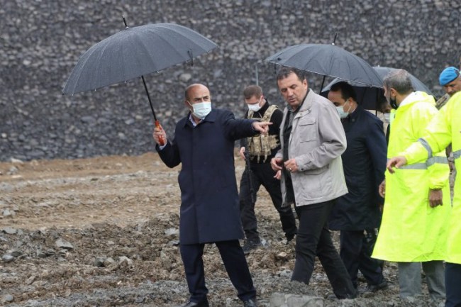 Mardin Valisi Demirtaş, Cumhurbaşkanı ziyaretinden önce Dargeçit'te inceleme yaptı