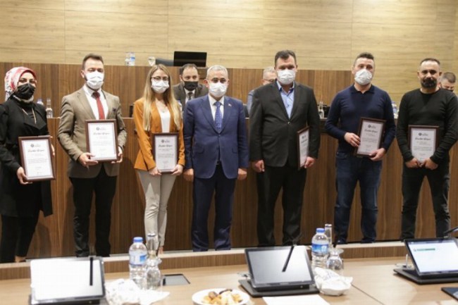 Kütahya Belediyesi'nden personeline teşekkür plaketi
