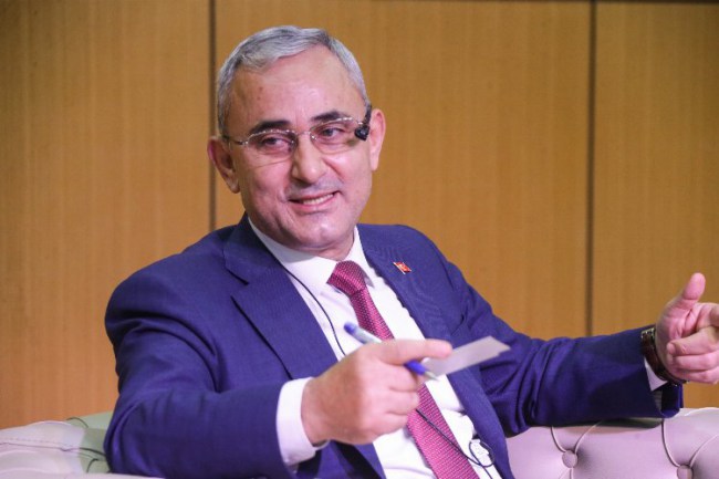 Kütahya Belediye Başkanı Işık, gençlerin sorularını yanıtladı