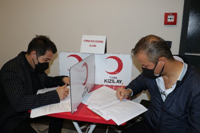 Manisa'da kan bağışı kampanyası düzenlendi