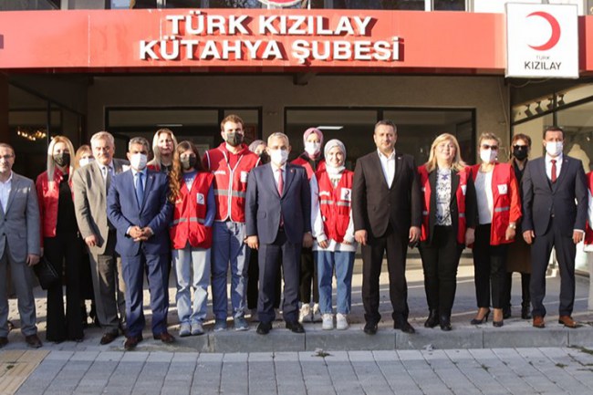 Kütahya Belediyesi'nden Türk Kızılay'a ziyaret