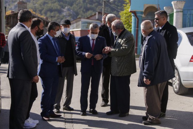 Kütahya Belediye Başkanı Işık, mahalle esnafını ziyaret etti