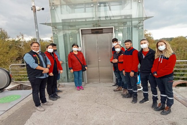 Kocaeli'nde itfaiyecilere "Asansörlerden Teknik Kurtarma Eğitimi" verildi