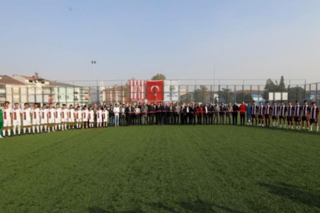 Bursa İnegöl'de Alanyurt'a semt sahası