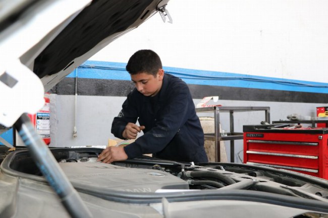 Gaziantep'te 'ara eleman' ihtiyacına 'mesleki eğitim' katkısı