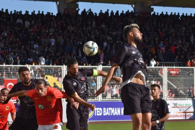 Batman'da Petrolspor Kahta ile fırsat tepti