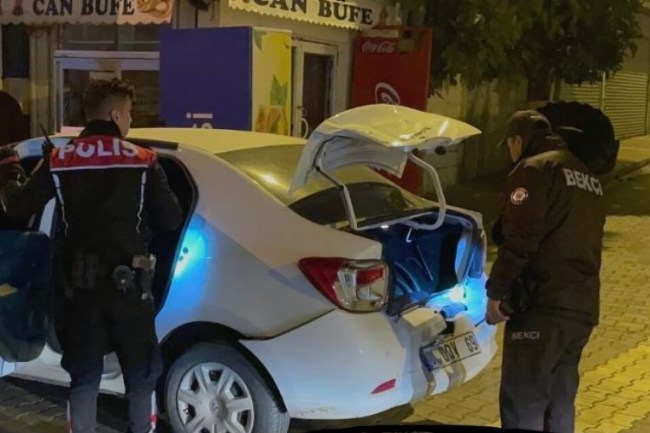 Adıyaman'da ihtara uymayan sürücü Yunuslardan kaçamadı