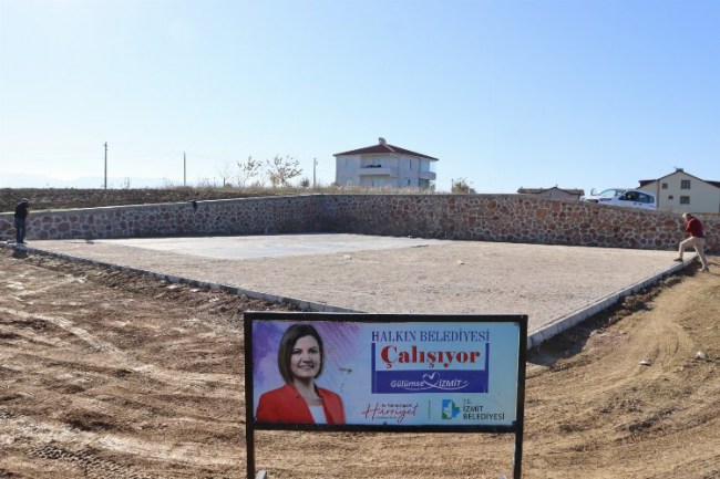 İzmit Belediyesi'nden Arızlı'ya park