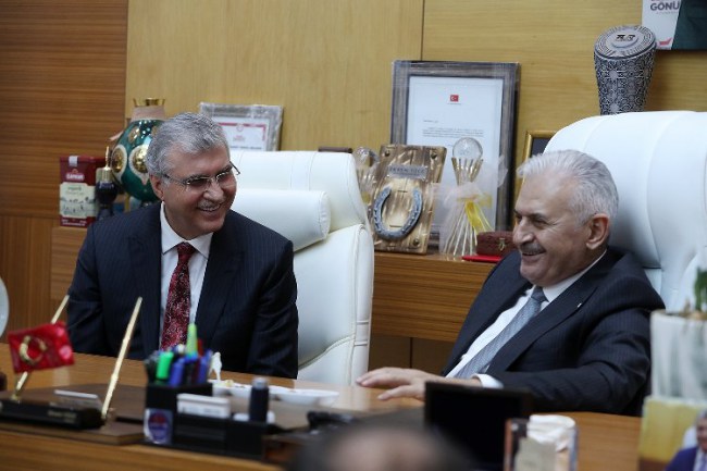 Binali Yıldırım, Sakarya'yı ziyaret etti