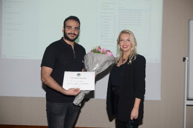 Diş macunu değil, diş fırçalamak önemli