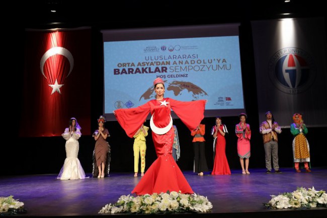 Gaziantep'te "Uluslararası Orta Asya'dan Anadolu'ya Baraklar Sempozyumu" başladı