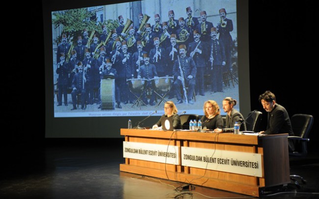 BEÜ’den Atatürk paneli