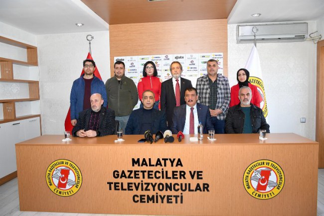 Malatya Büyükşehir Belediye Başkanı Gürkan'dan gazetecilere ziyaret