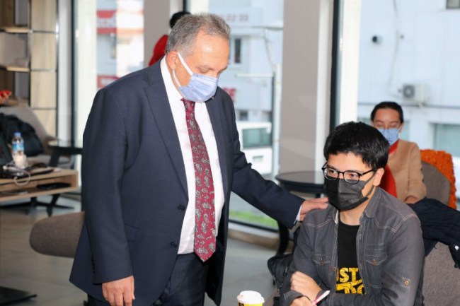 Mustafa Yalçın'dan 'Genç' işi Talas projesi