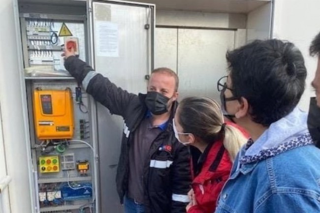 Kocaeli İtfaiyesi'ne asansör eğitimi