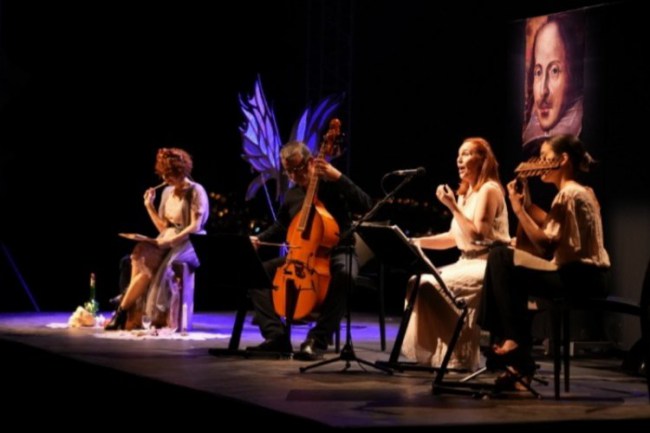 İzmir Gaziemir'de 'Shakespeare ve Müzik' bir arada