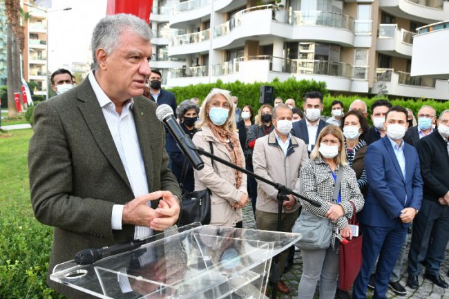 İzmir Narlıdere'de "Haydar Gültekin Parkı" açıldı